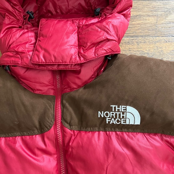 The North Face 700-Filled Down Winter Puffer Coat - Picture 2 of 6
